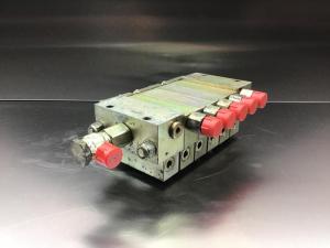 Liebherr Verteilerblock